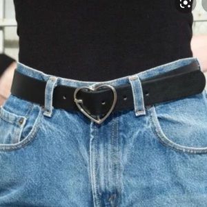 brandy melville heart belt